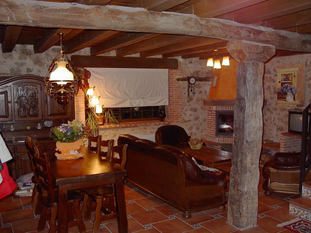 Casa Rural Pincherres Mata de Quintanar Room photo
